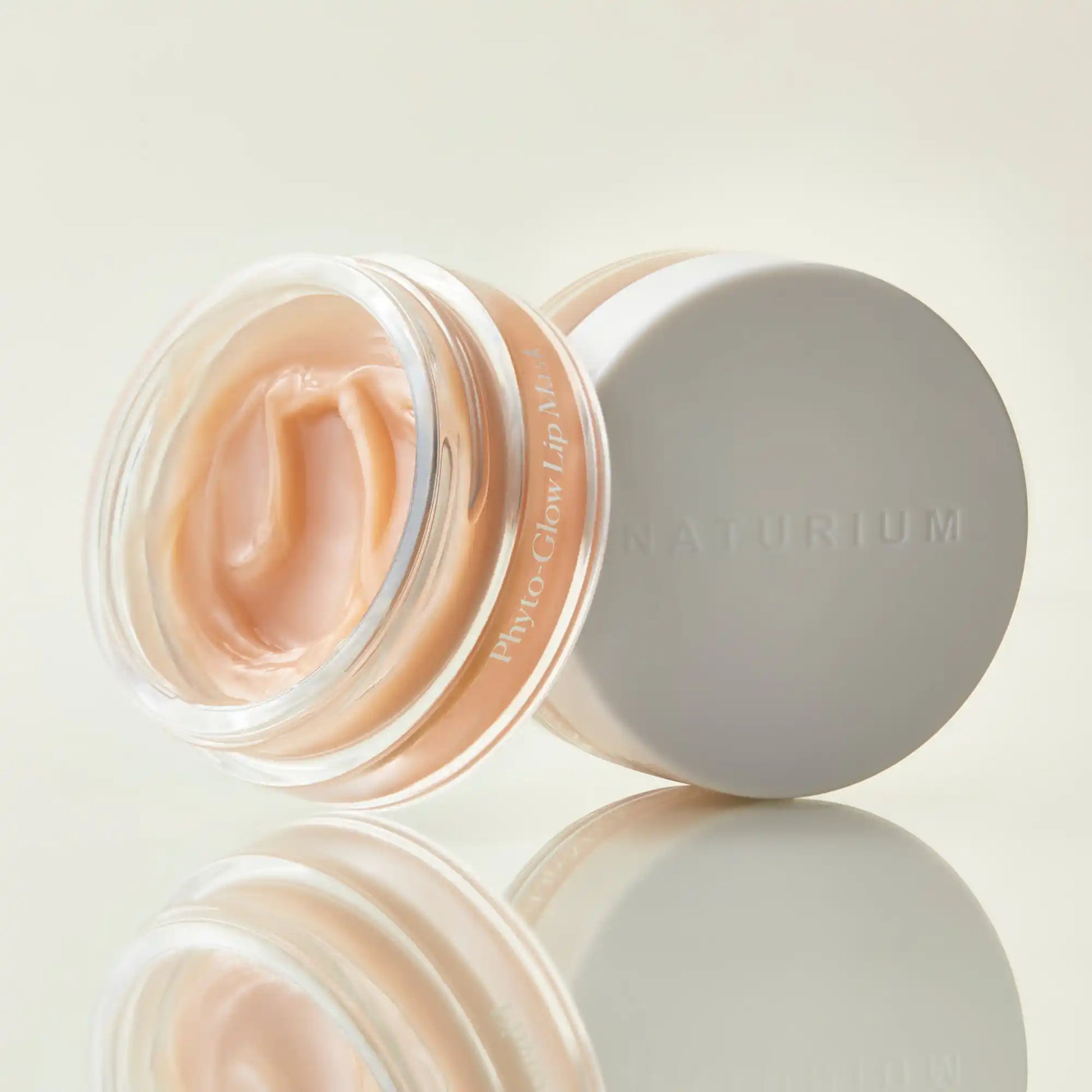 phyto-glow-lip-mask-o4 phyto-lipmask_0607-crop.webp